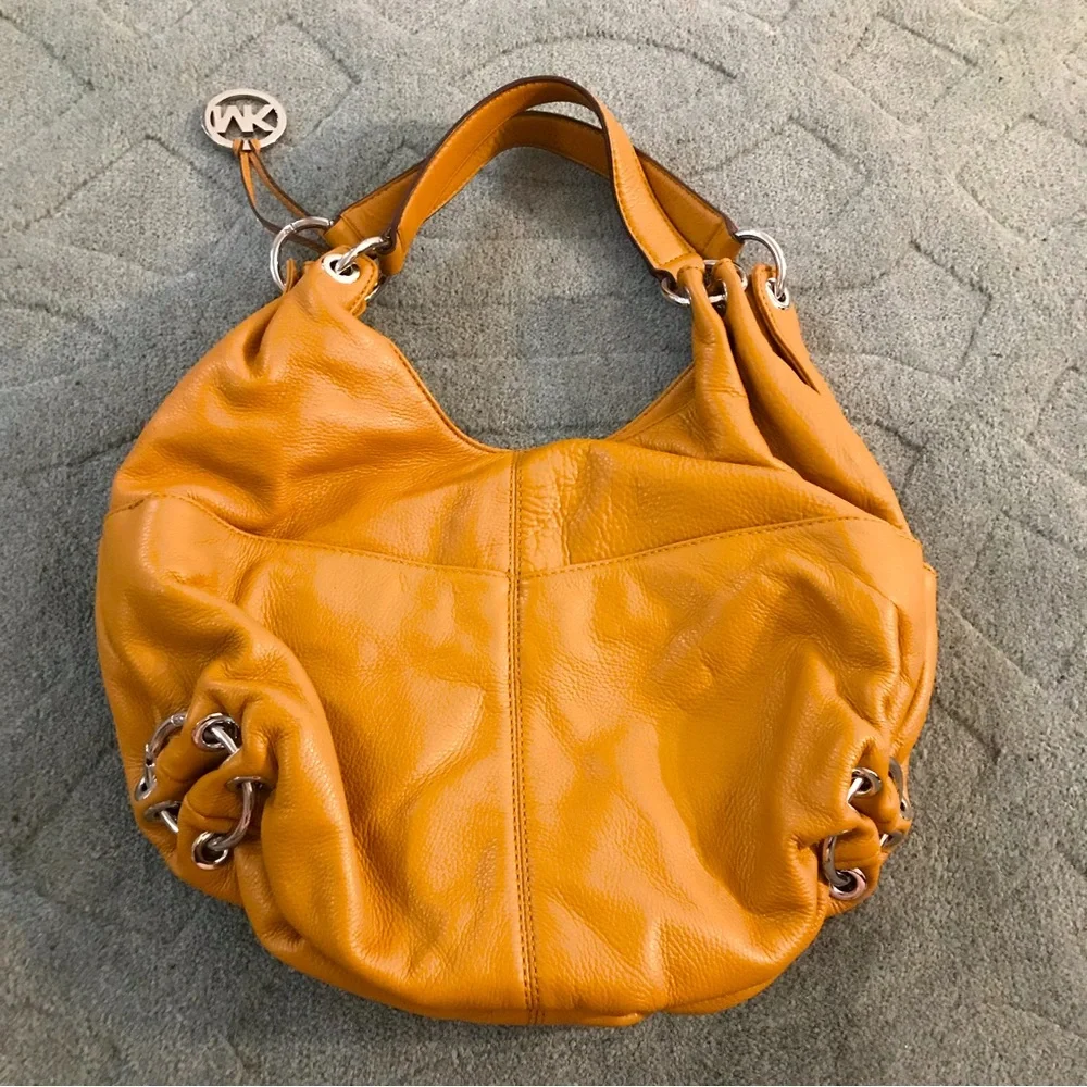 Micheal Kors Vintage Genuine Leather Shoulder Bag Mustard Yellow/Silver Hardware - Picture 2 of 14